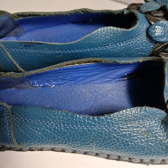 Vintage Handcrafted Blue Leather 3D Flower Slip-On Lug Sole Moccasins  Sz 7 - Picture 11 of 12